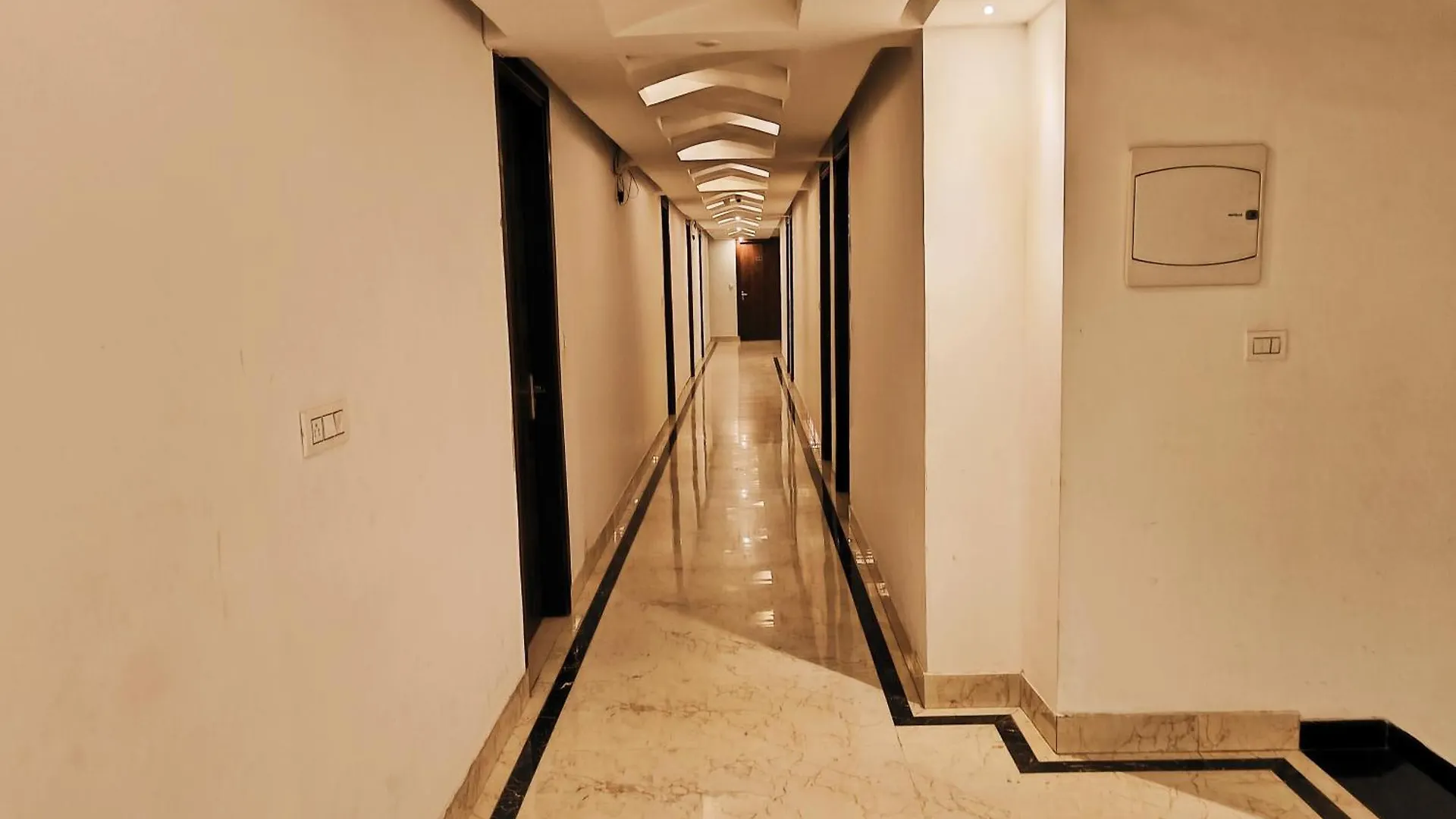Hotel Royal Tela Plaza A Family Near Igi Airport Delhi New Delhi